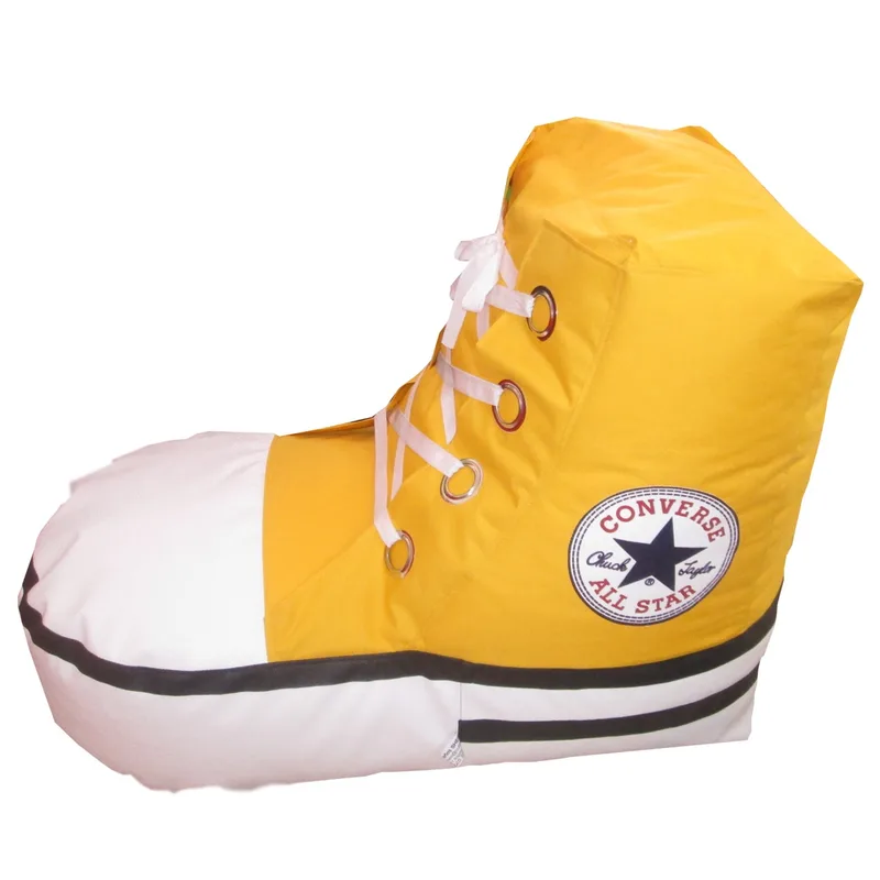 Puff Shekina diseño tenis Converse amarillo