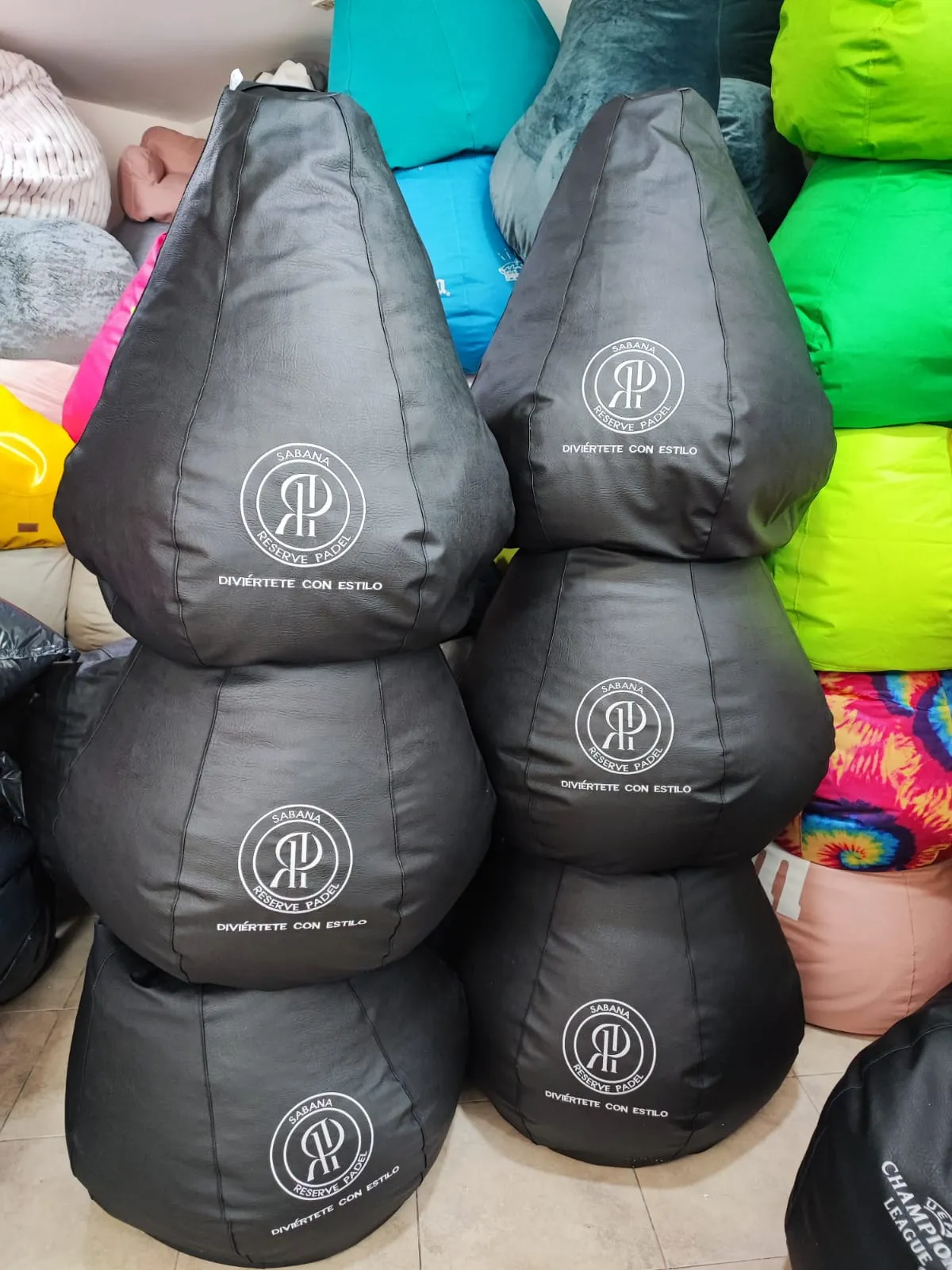 Puff Corporativo Personalizado 5 — puff corporativo personalizado